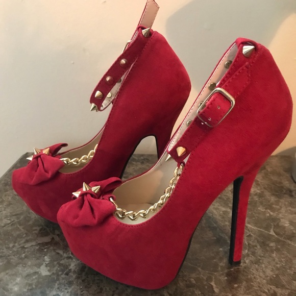 Charlotte Russe Shoes - Red & Gold heels
